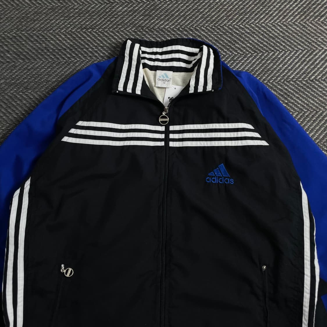 00s아디다스 올드스쿨 박시핏 바람막이 o 3886 상품이미지4
