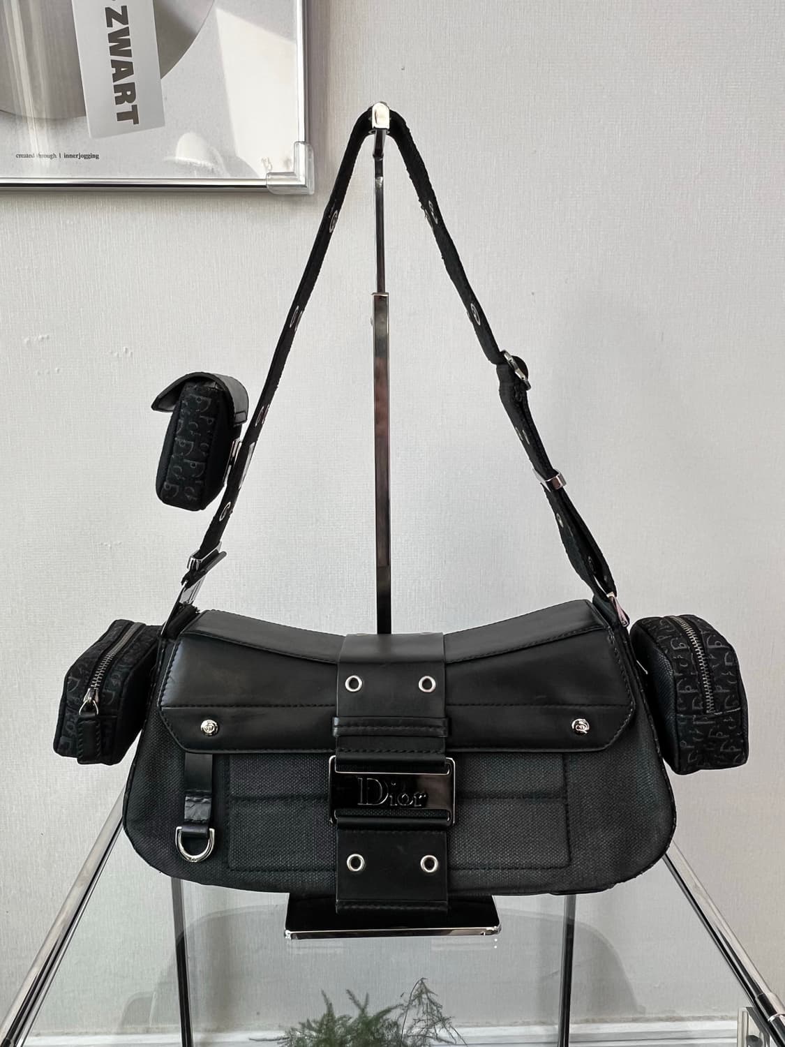 크리스찬 디올 스트릿 시크 콜럼버스 숄더백 상품이미지4