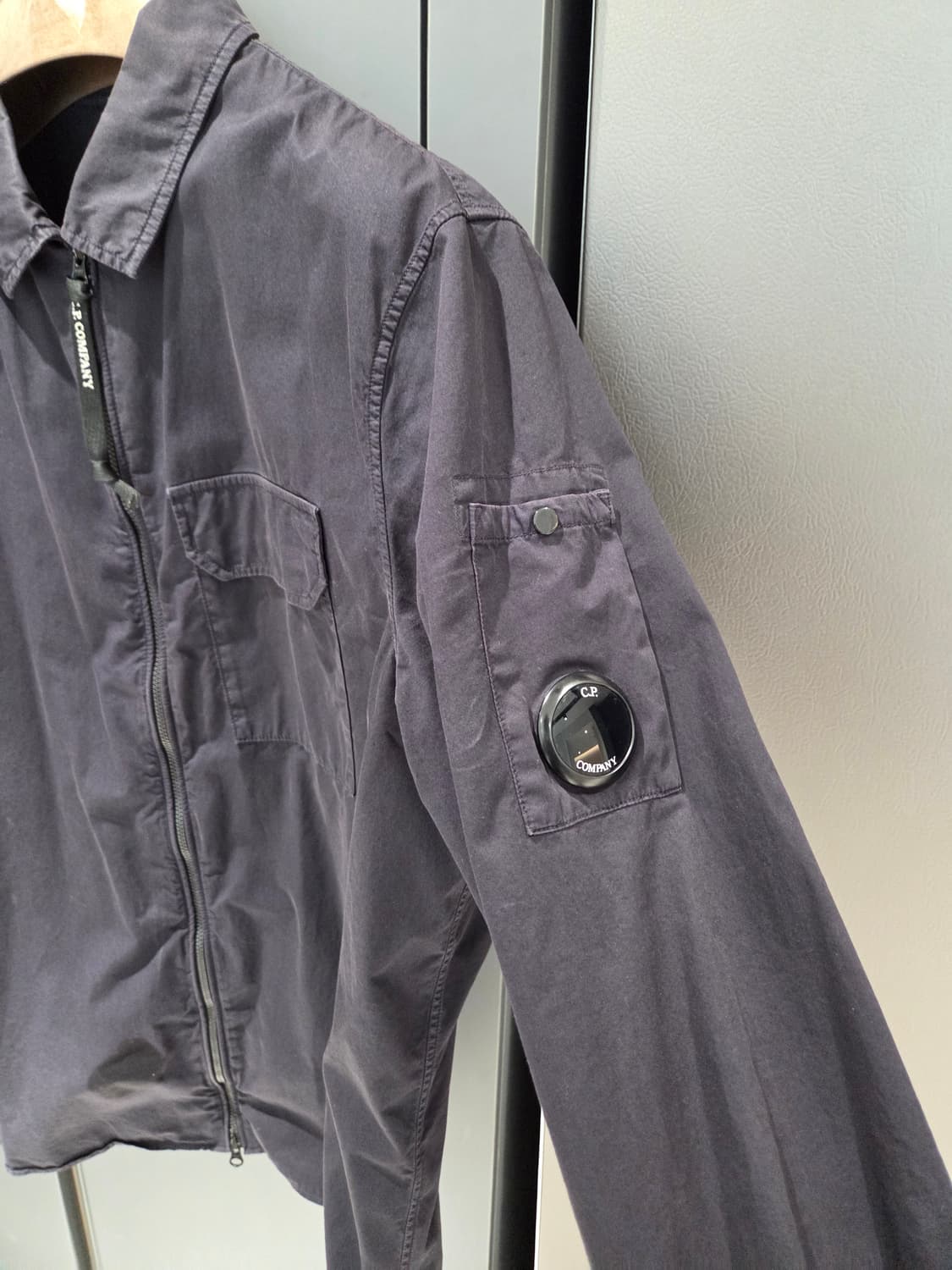 CP COMPANY 렌즈 오버셔츠자켓 XL  상품이미지3