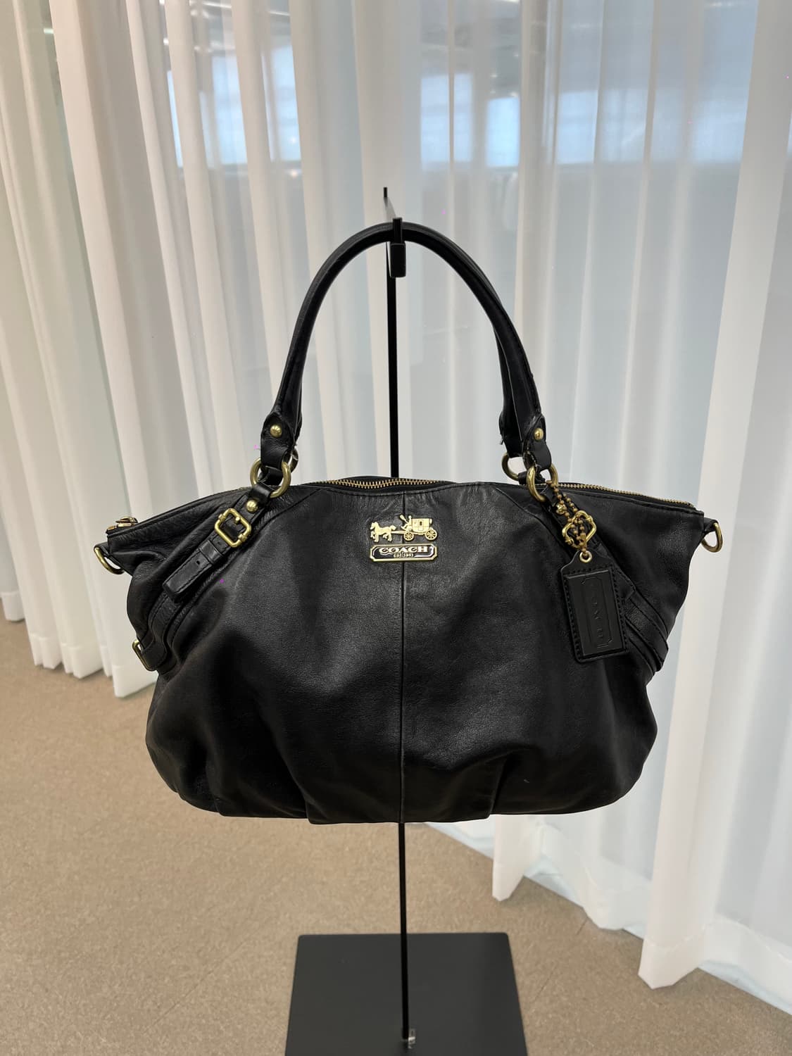 Coach Black Big Shoulder Bag 상품이미지1
