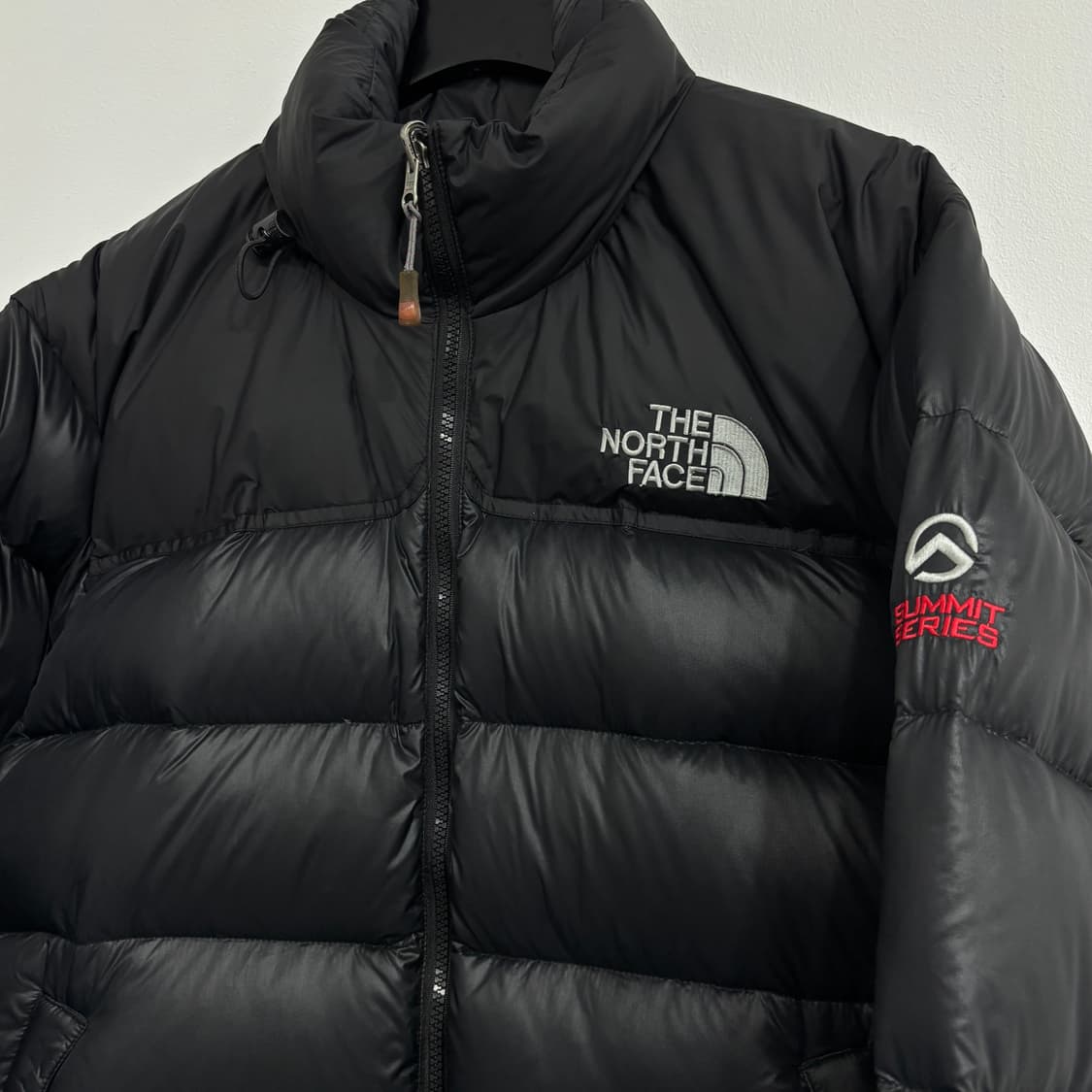 노스페이스 눕시 900 서밋 패딩 상품이미지2