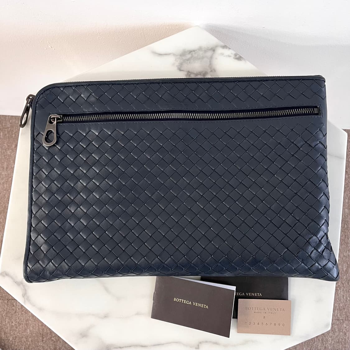 [A급/정품] 보테가베네타 인트레치아토 클러치 백 가방 네이비 상품이미지1