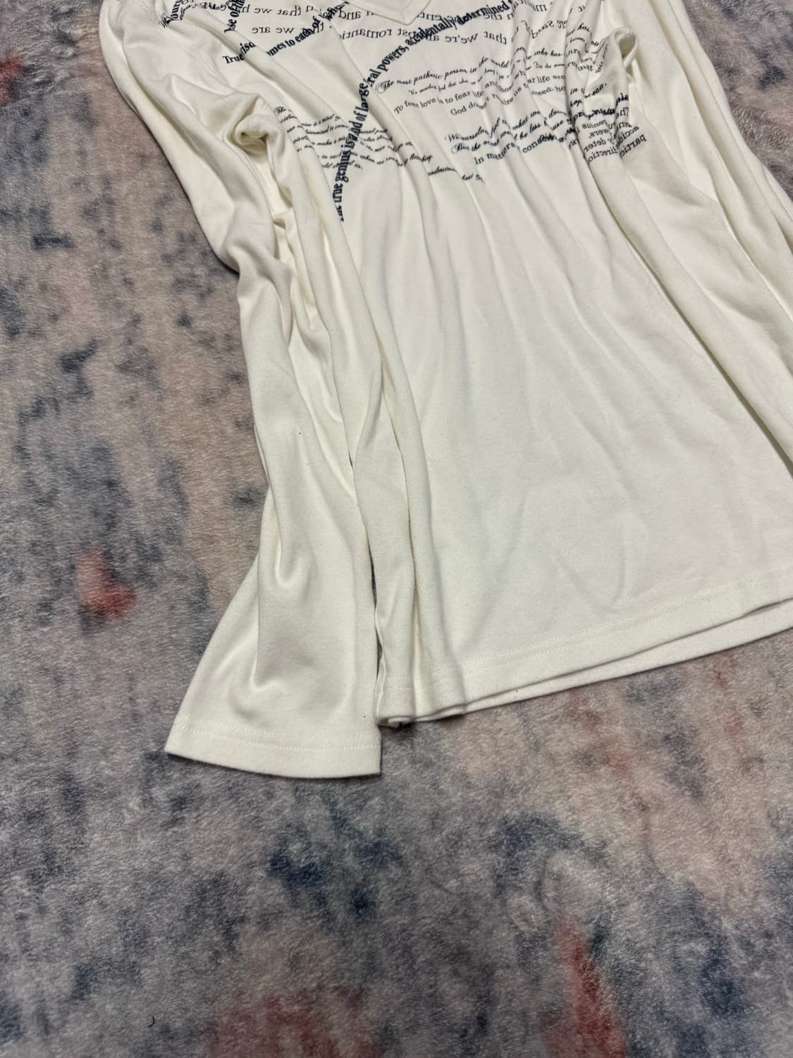 Nicole club vkei lettering cut sew 상품이미지5