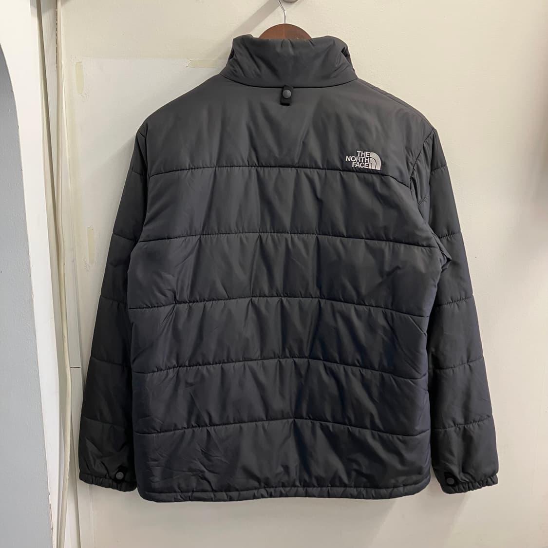 N229 노스페이스 경량패딩 그레이 상품이미지2
