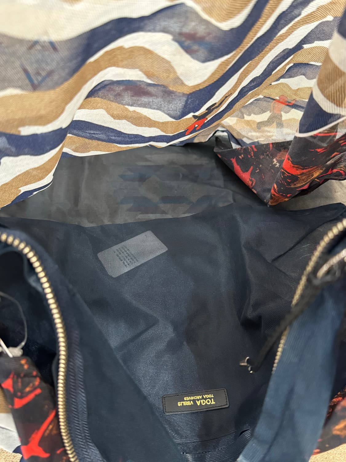 [OS] 토가 비릴리스 메쉬 숄더백  상품이미지4