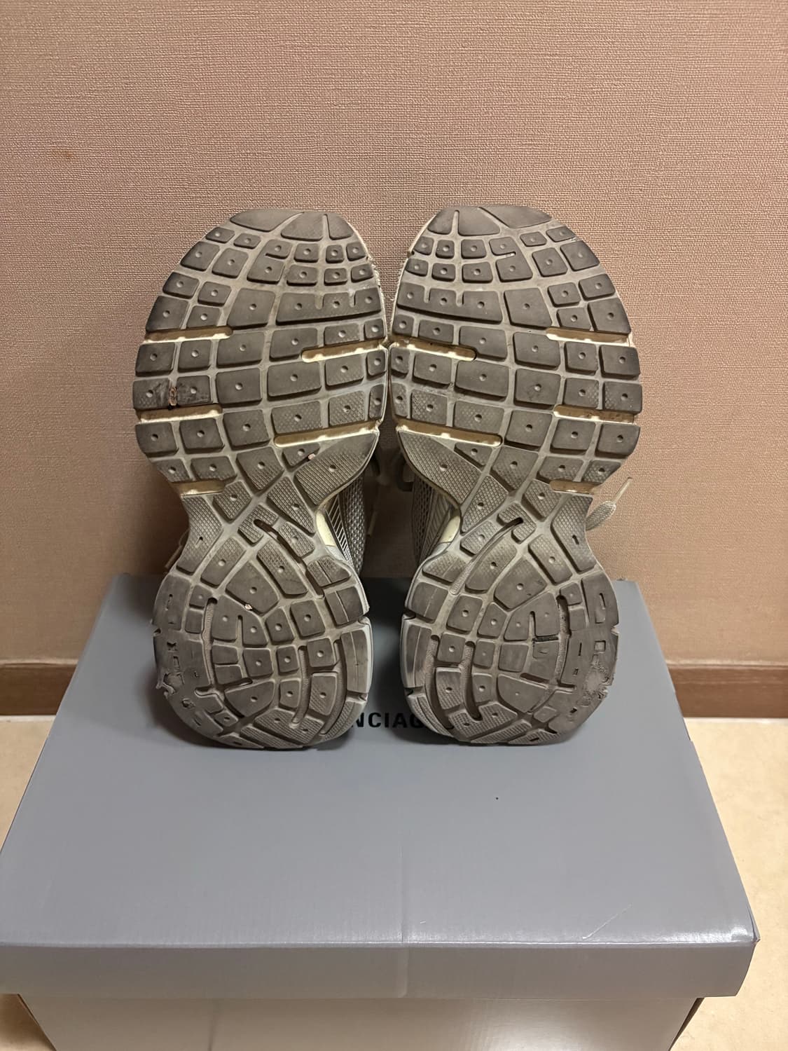 발렌시아가 3xl 에그쉘 42 상품이미지5