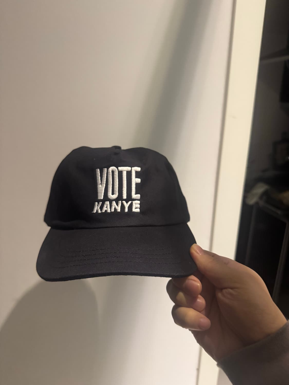 Vote kanye 보트 칸예 모자 (착샷) 상품이미지1