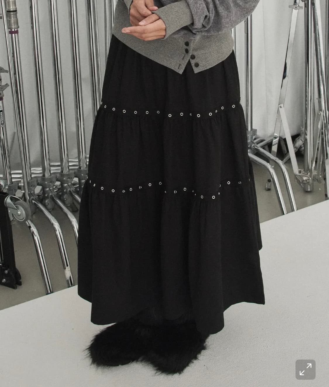 디어스토커 아일렛 맥시스커트 블랙 상품이미지1