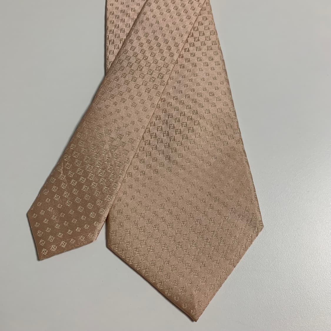 펜디(FENDI) FF스몰로고 모노그램 신형라벨 명품넥타이 A+등급 상품이미지4