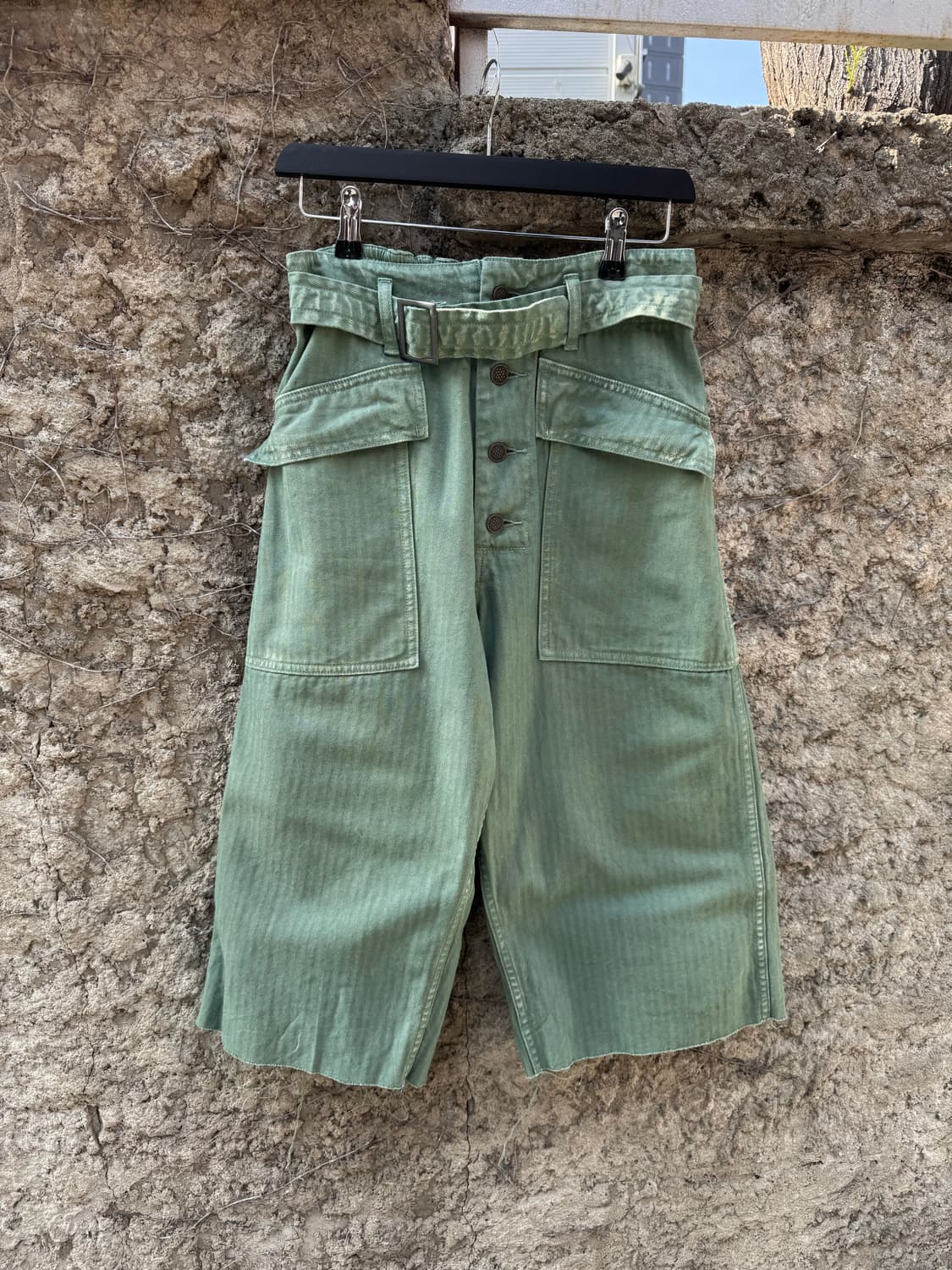 Fun Duty 밀리터리 벨티드 리메이크 와이드 하프팬츠 상품이미지1