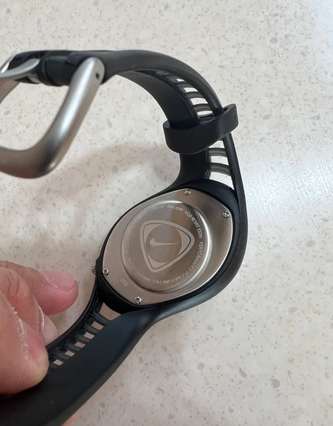 나이키 트라이엑스 시계 맨유 콜라보 상품이미지3