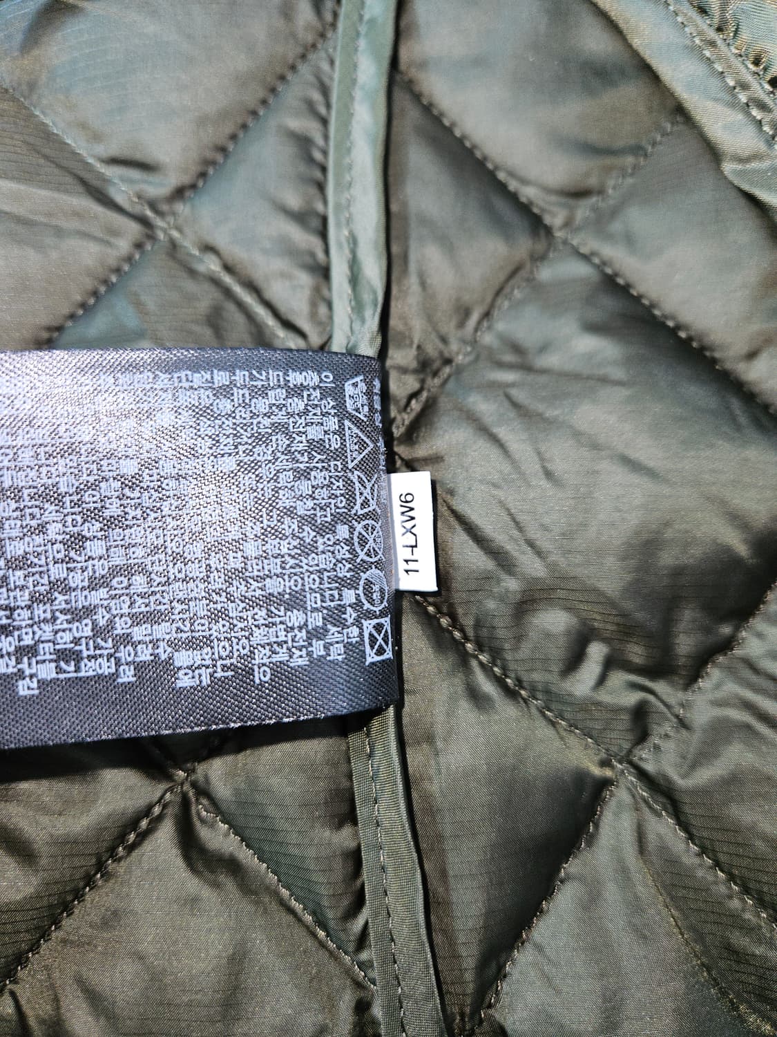 유니클로 웜패디드 경량 깔깔이 누빔자켓 울트라라이트다운 M 상품이미지6