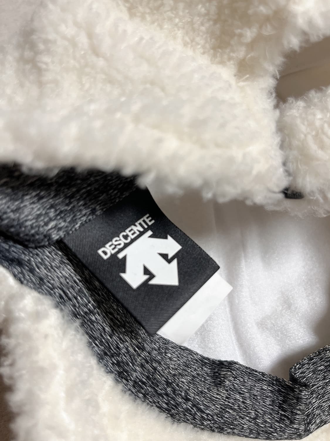 데상트 방울모자 방한모자 겨울모자 겨울캡모자 상품이미지5