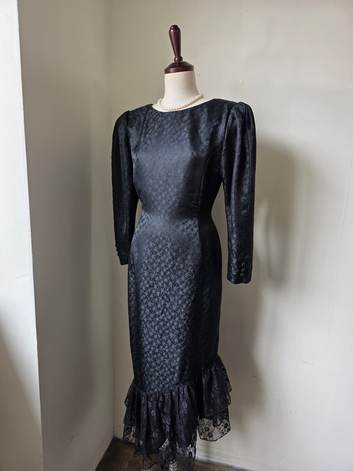 블랙 레이스 퍼프 롱 원피스 상품이미지2