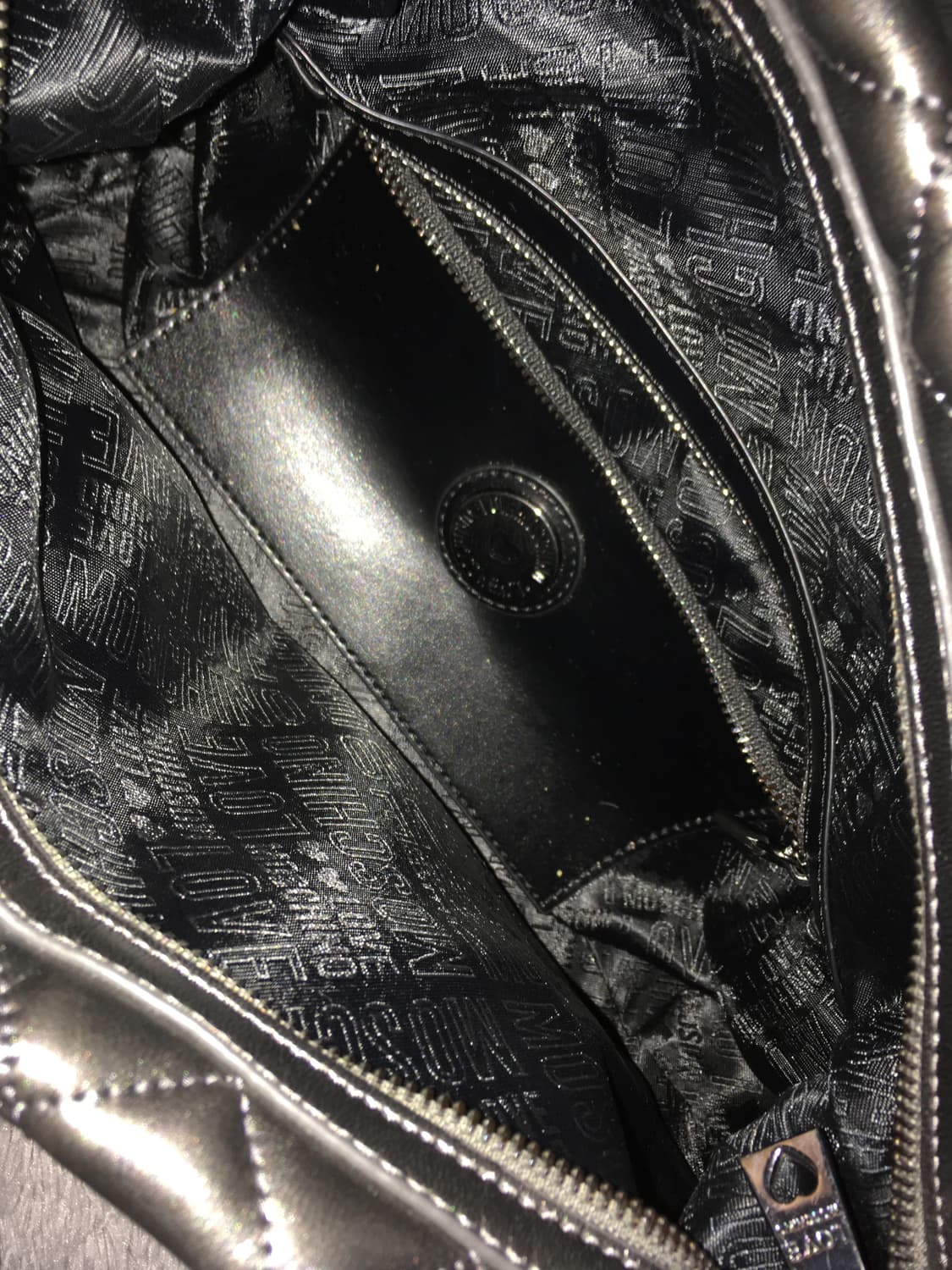 러브모스키노 퀼팅백 상품이미지4