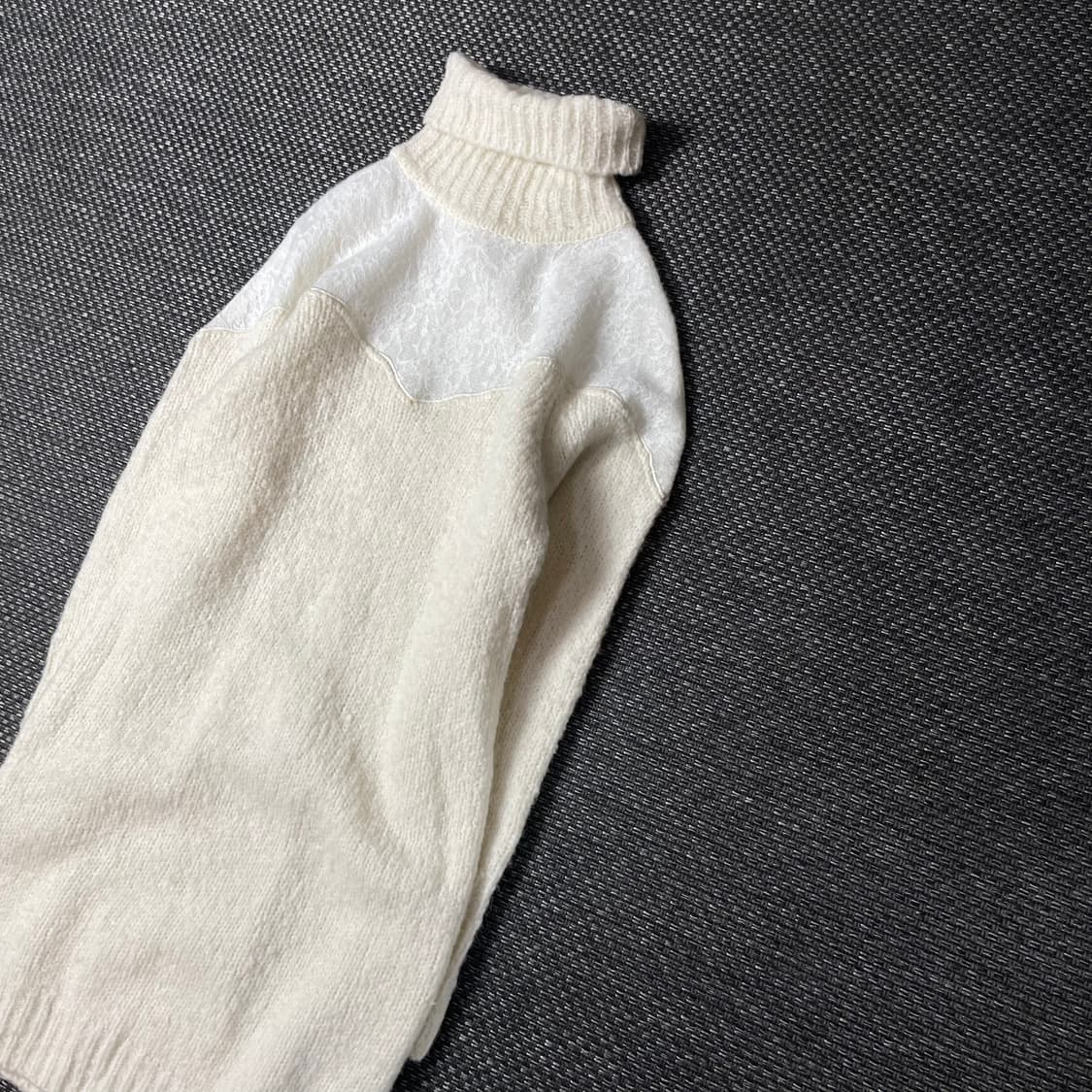 질스튜어트 아이보리 레이스 혼합 하이넥 니트 원피스 상품이미지3