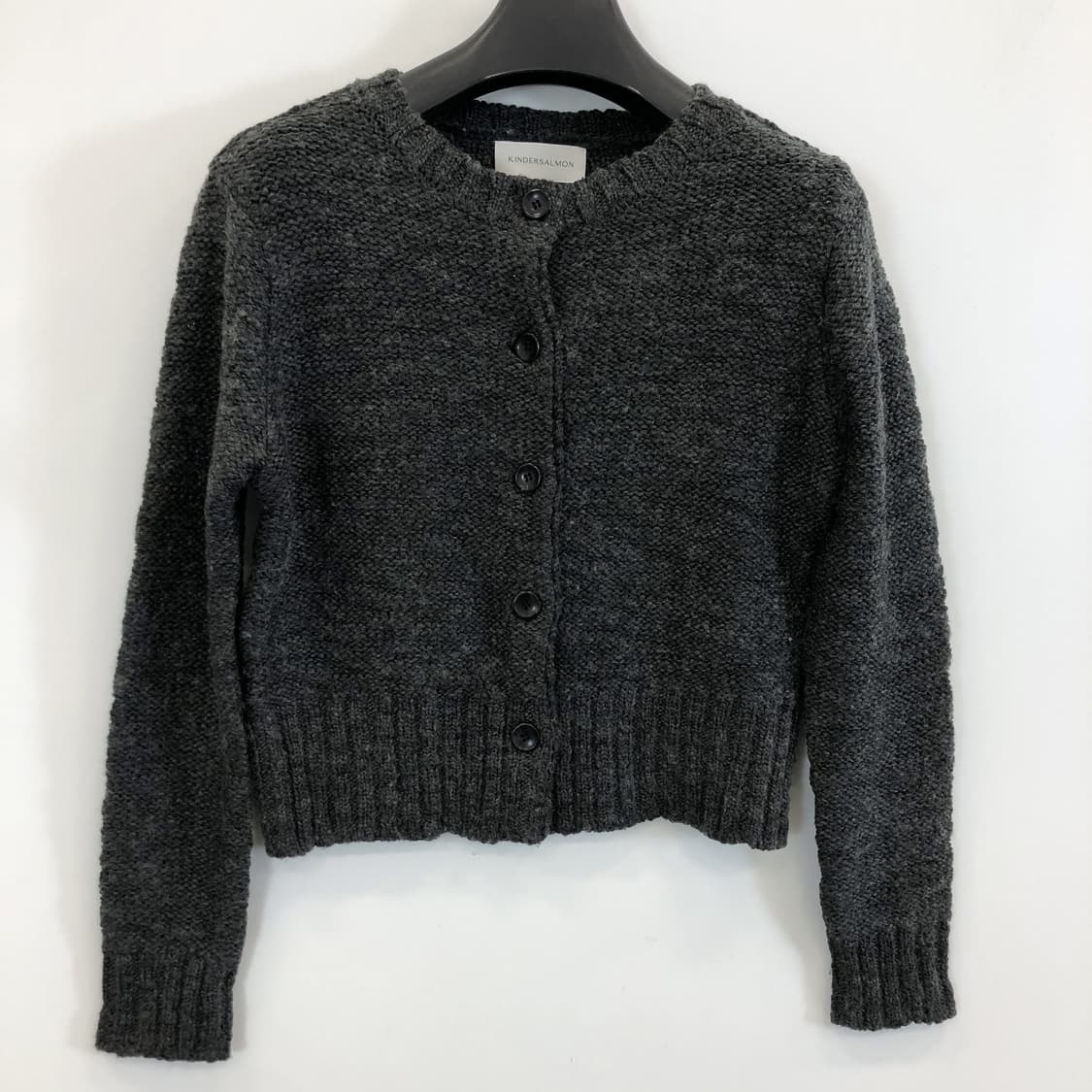 킨더살몬 부클 니트가디건 차콜그레이 55 상품이미지1