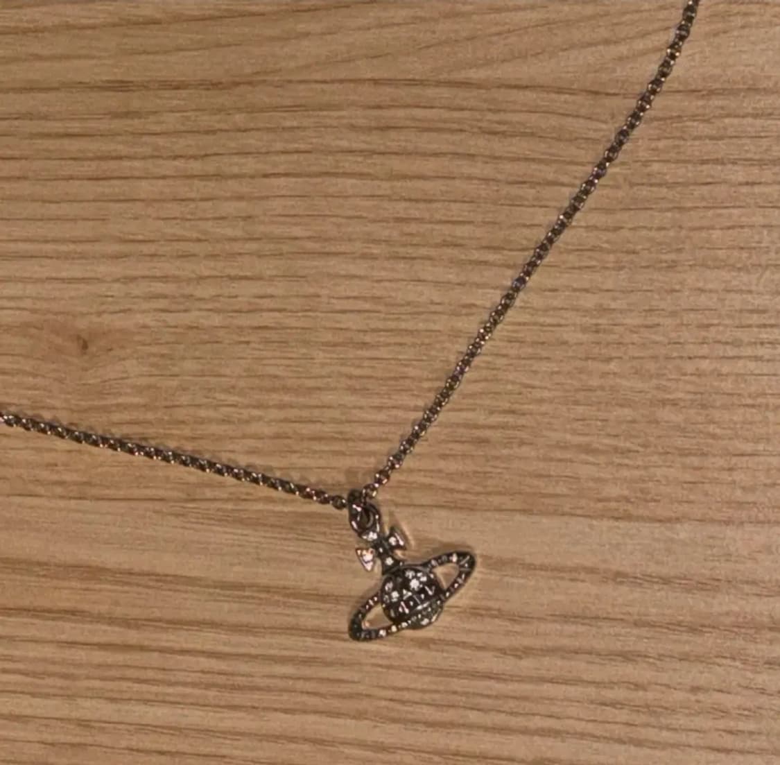 비비안웨스트우드 실버 목걸이 상품이미지1