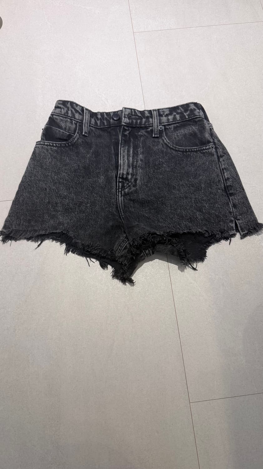 알렉산더왕 바이트 반바지 블랙 25 상품이미지1