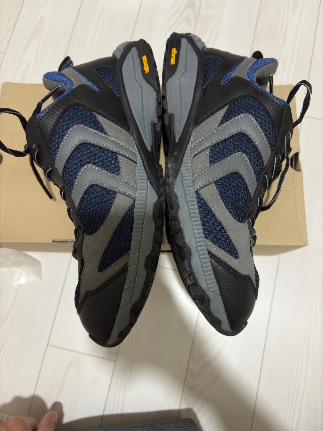 체코군 보급 트레이너 신발 운동화 275(체감 270) 상품이미지8