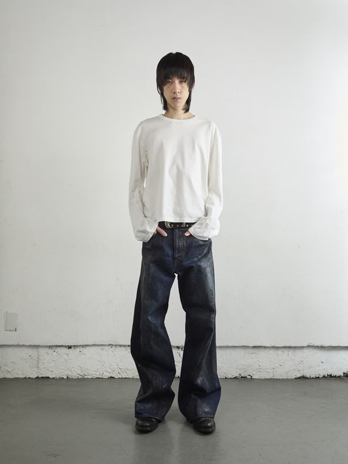 3D TWISTED WIDE LEG JEANS LUSTER COATED 상품이미지2