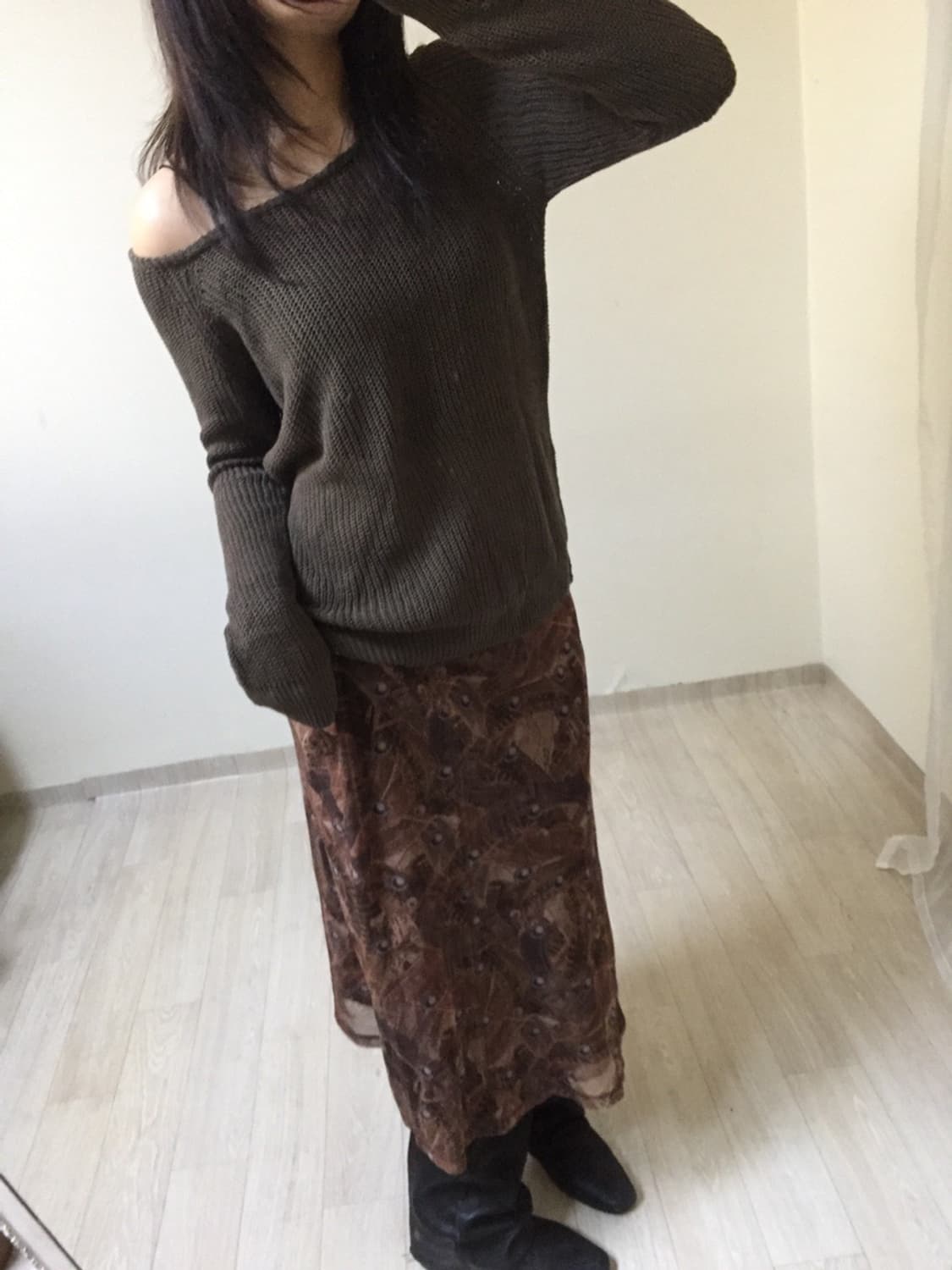 464. khaki deep U-neck knit 상품이미지8