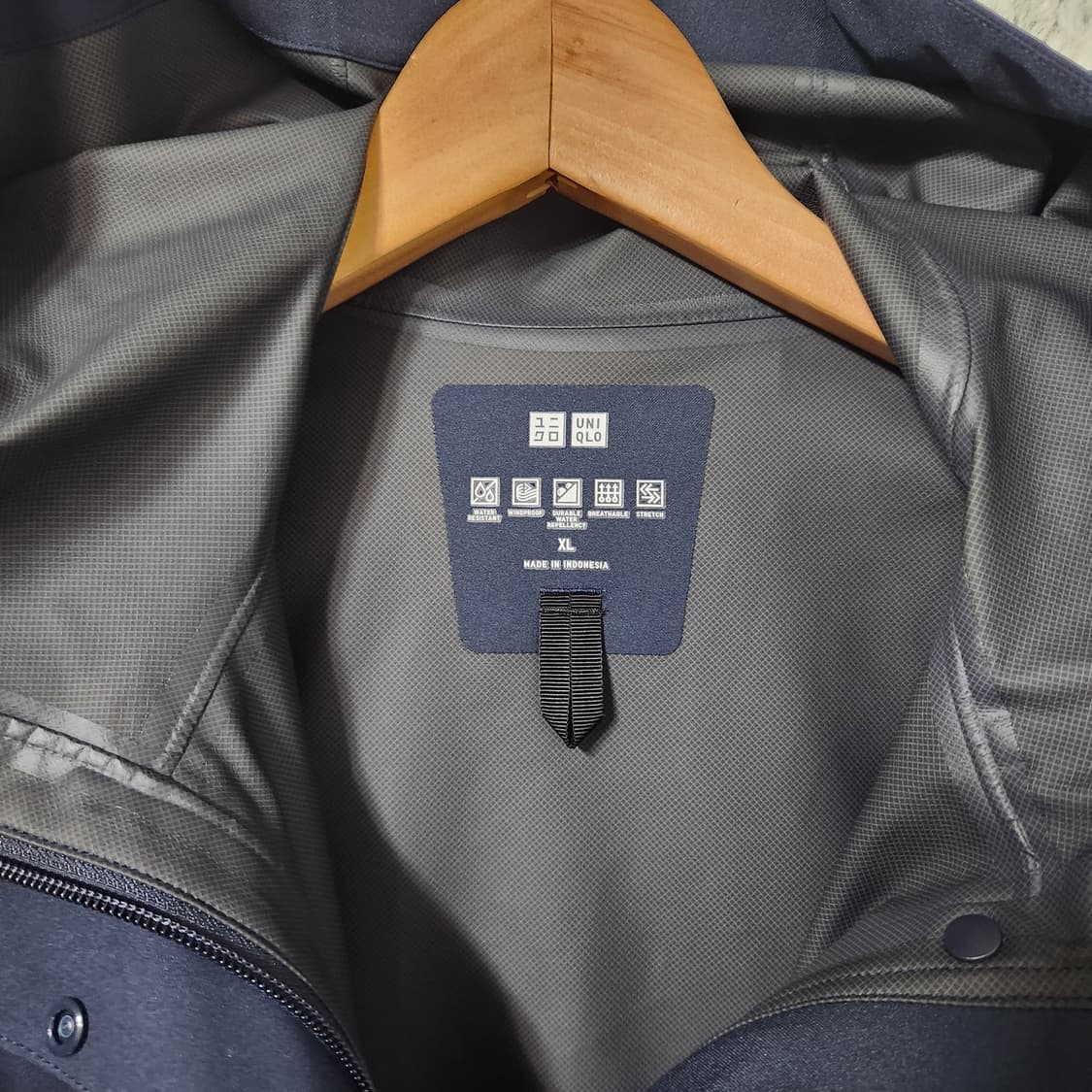 H495 [XL] 유니클로 블록테크 후드 여성 바람막이 상품이미지2