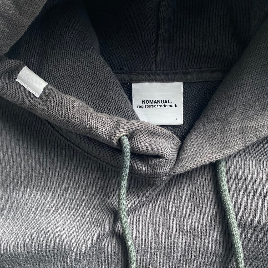 노매뉴얼 후드 티 차콜 L 상품이미지3