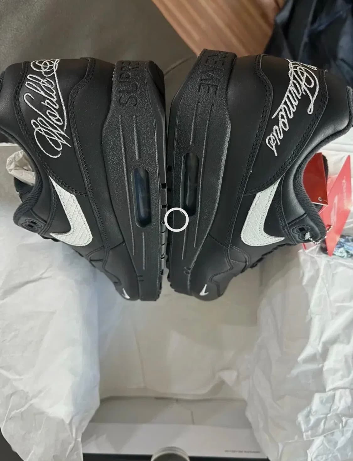 슈프림 에어맥스1 블랙 275 상품이미지4