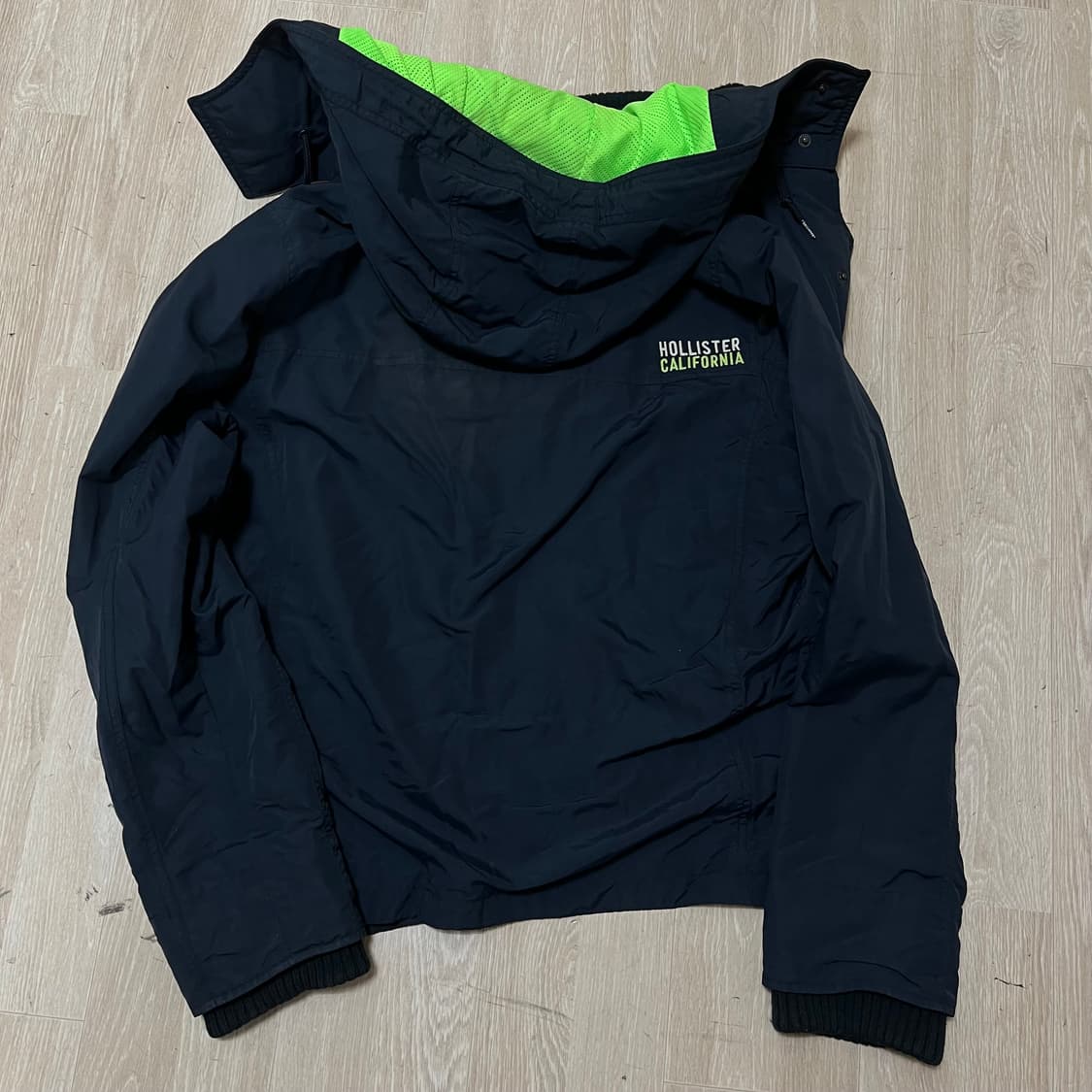 홀리스터 Hollister 로고 자수 후드 바람막이 자켓 L/100 상품이미지6