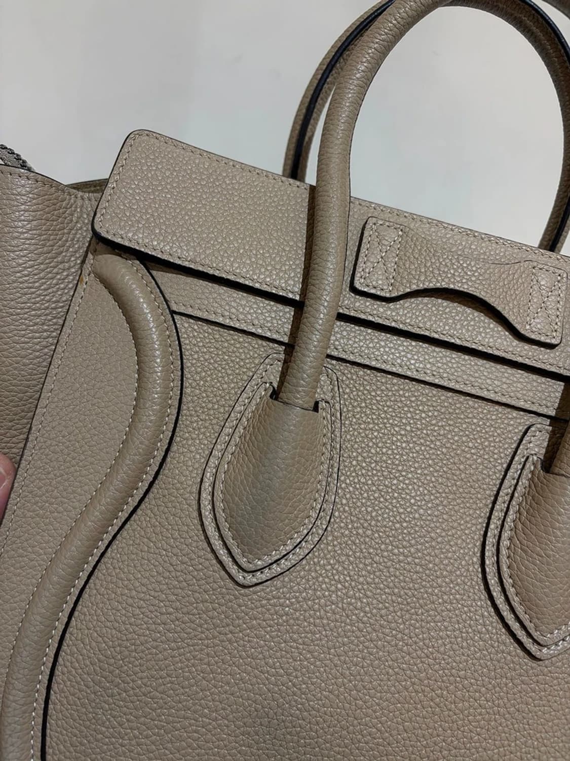 셀린느 CELINE 러거지 토트백 Q1565 상품이미지8