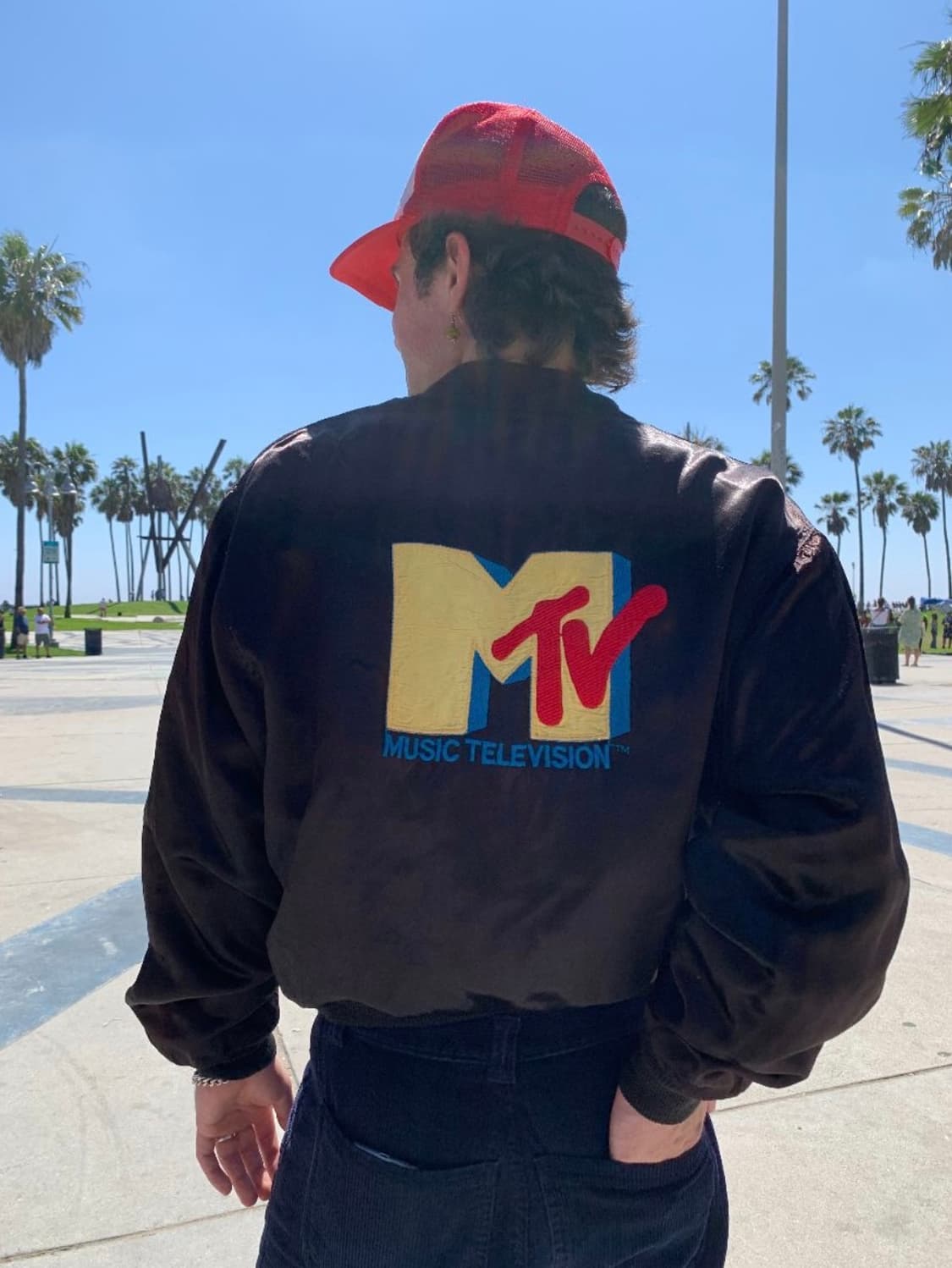 80s MTV 블랙 새틴 봄버 자켓 상품이미지5