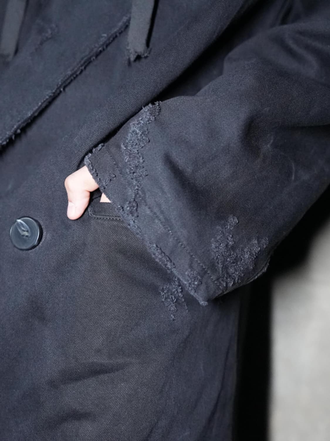 에모스탠스클럽 DISTRESSED DENIM COAT  (2) 상품이미지4