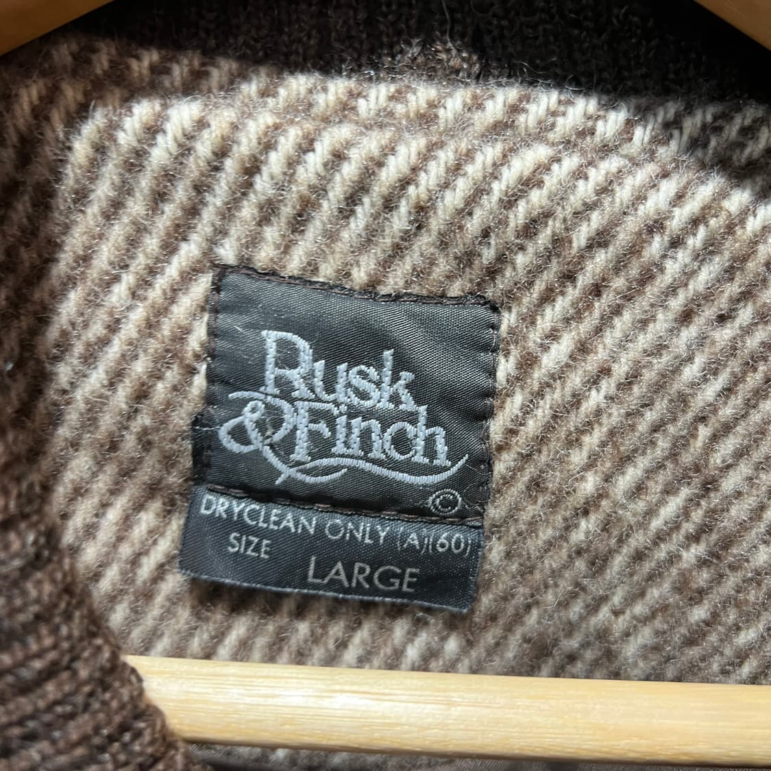 Rusk&Finch 러스크 앤 핀치 코위찬 니트 자켓 상품이미지3