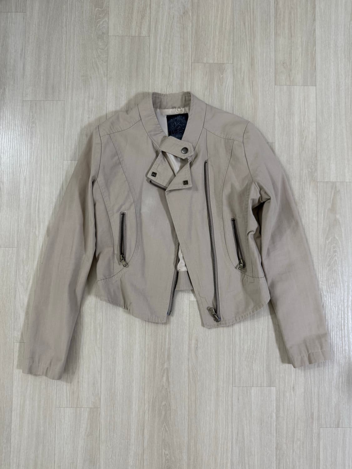 빈티지 베이지 목버클 자켓 상품이미지1