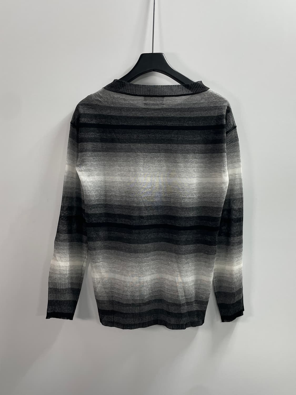 디젤 그라데이션 스트라이프 시스루 니트 (on.653) 상품이미지3