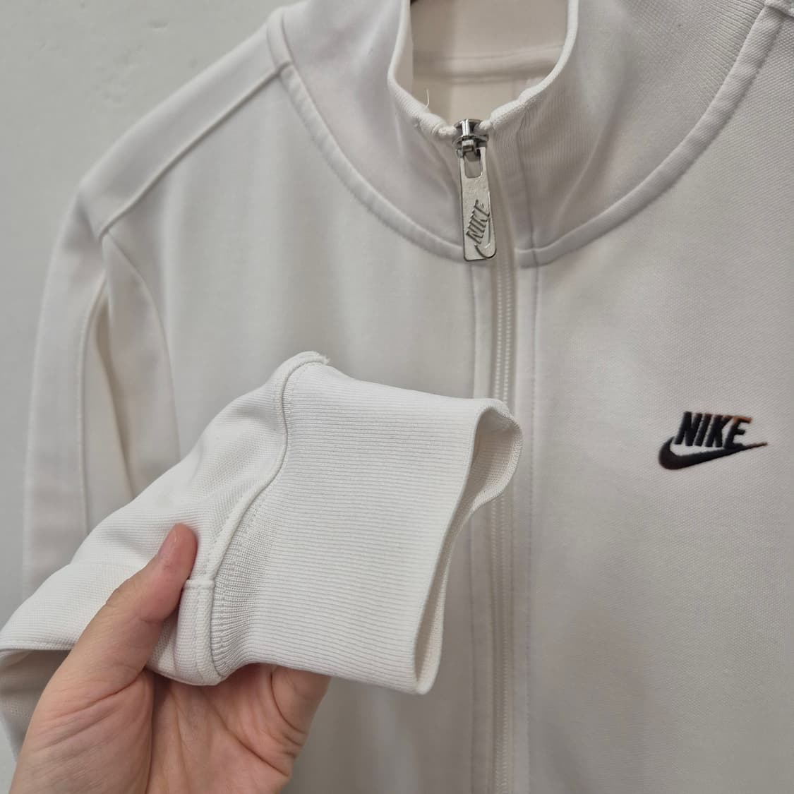 나이키 화이트 스우시 트랙탑 95 상품이미지4