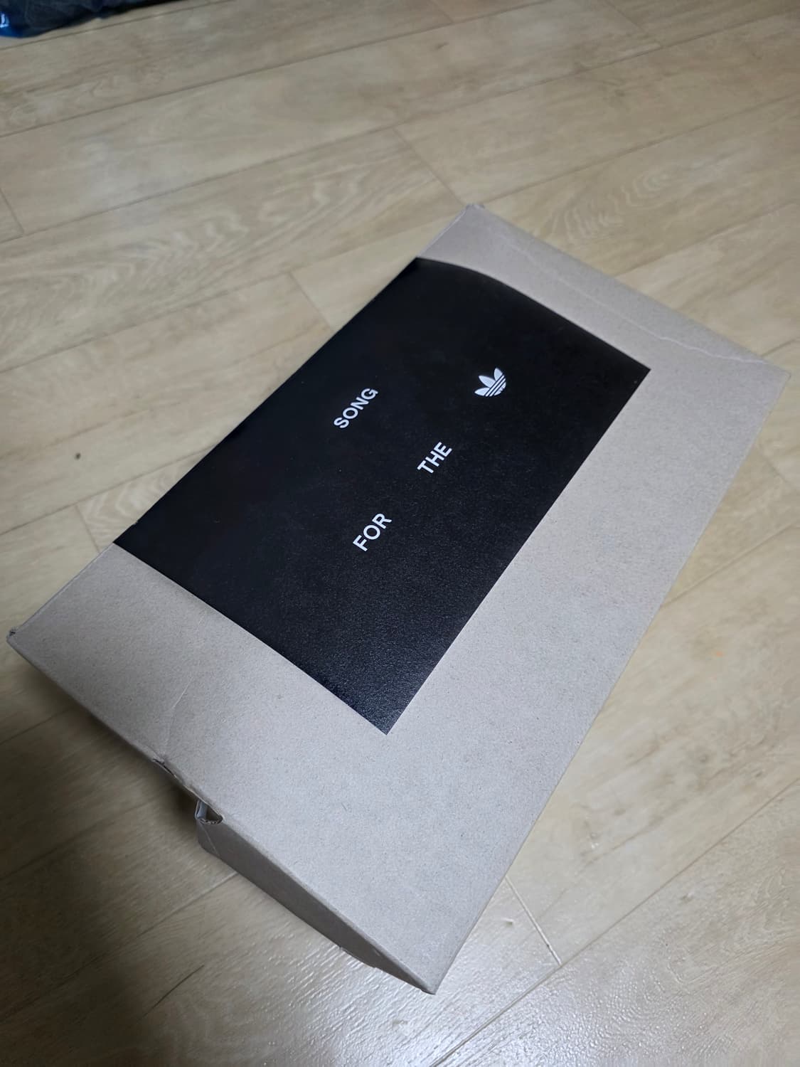 아디다스 송포더뮤트 컨트리OG브론즈 265 새상품 상품이미지3