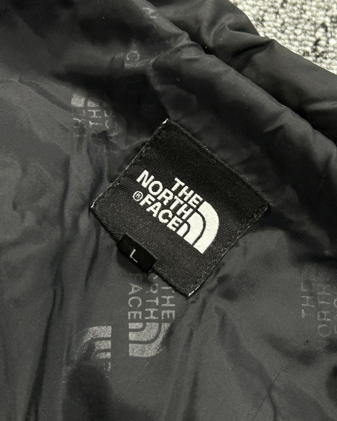 노스페이스 블랙 경량패딩  상품이미지7