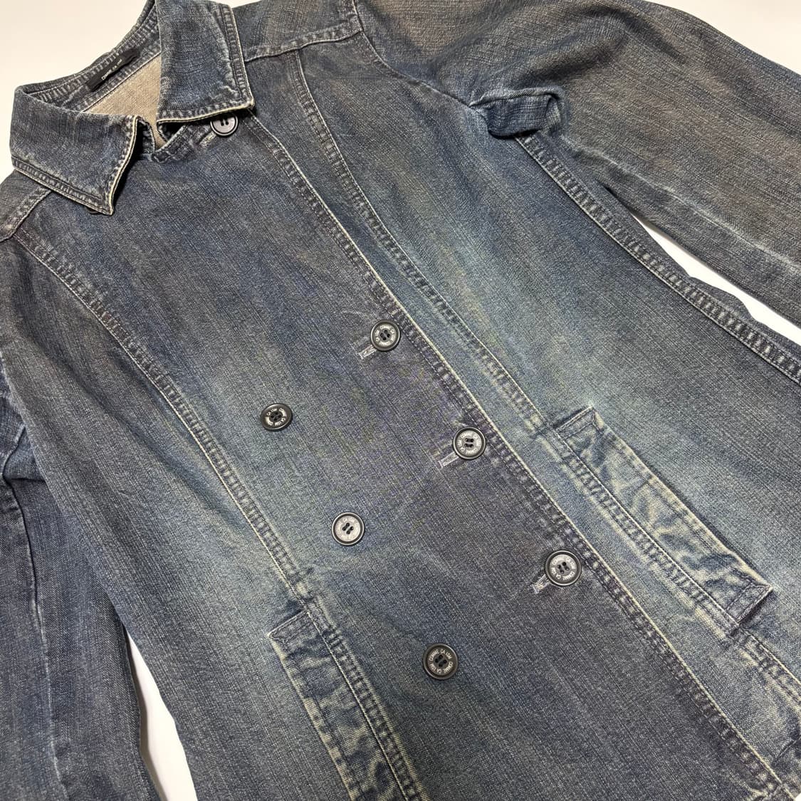 콤사이즘 더블 브레스트 데님 자켓 상품이미지2