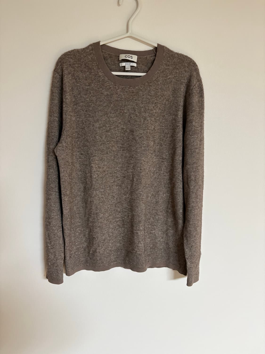 COS 라이트 브라운 니트 상품이미지1