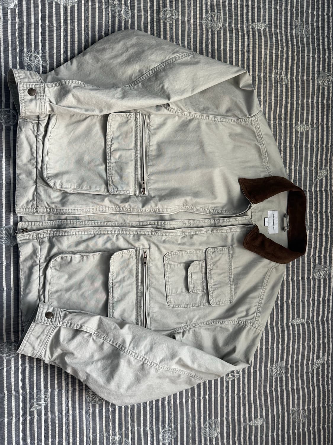 디스이즈네버댓 Utility Field Jacket Stone 상품이미지1