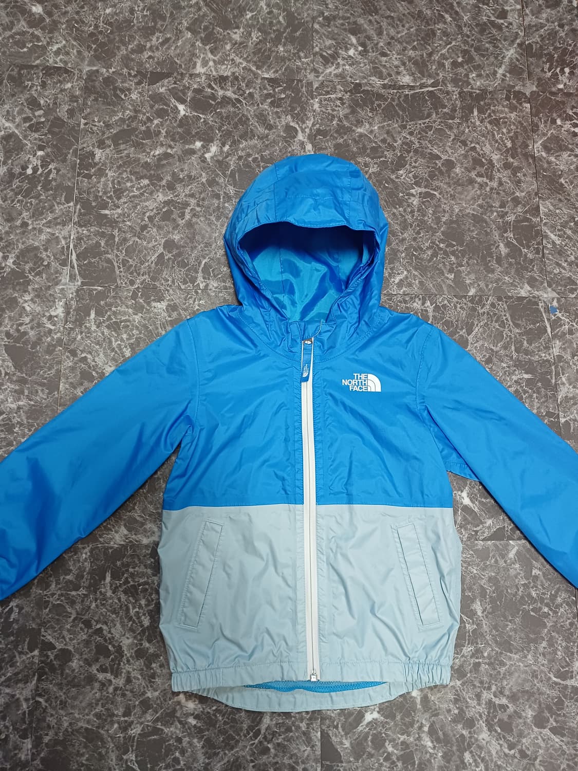 노스페이스 키즈 후드 집업 5-6세용 ( 상태 최상) 상품이미지1