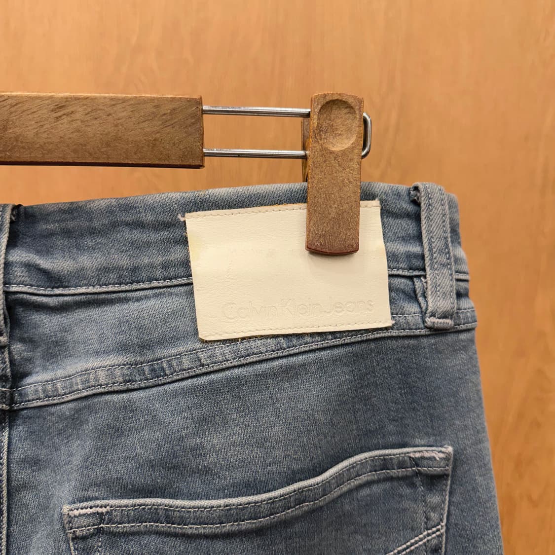 캘빈 클라인 진스 데님 팬츠 워싱 5포켓 버튼업 슬림 스트레이트핏 그레이 상품이미지6