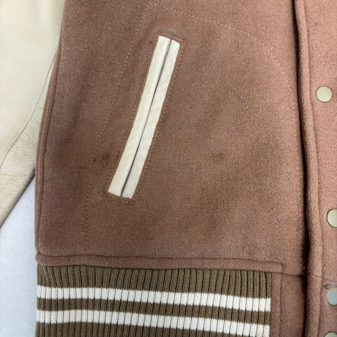 빔즈 레더 바시티 자켓 상품이미지4