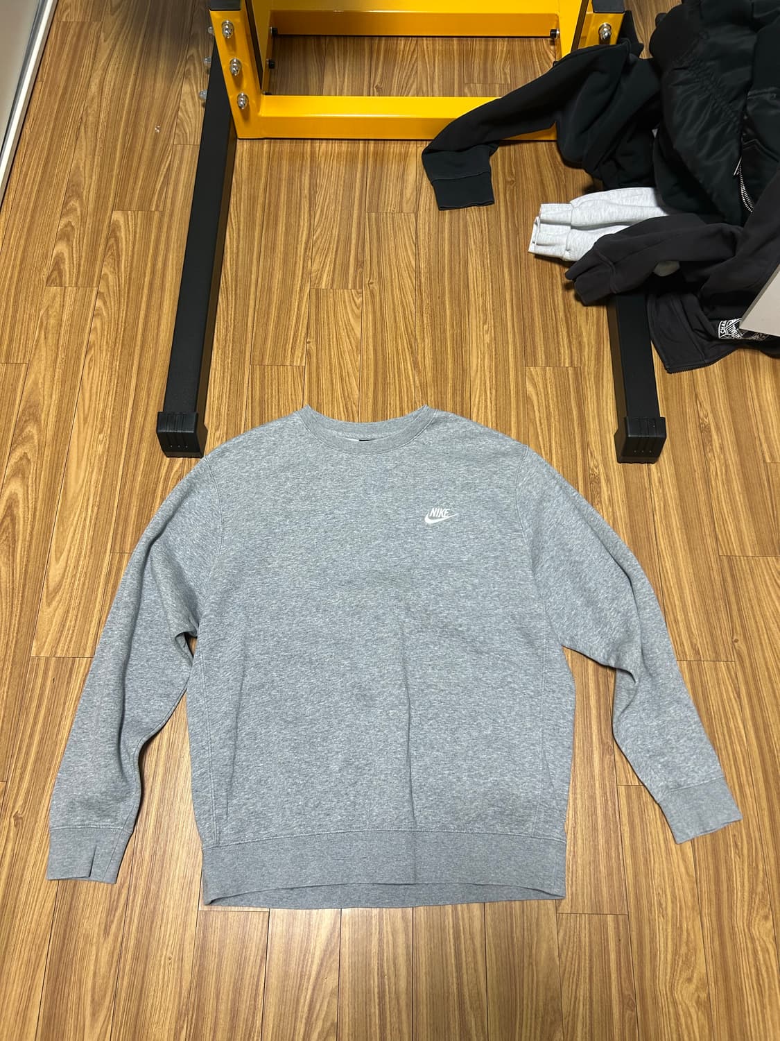 나이키 맨투맨 상품이미지1