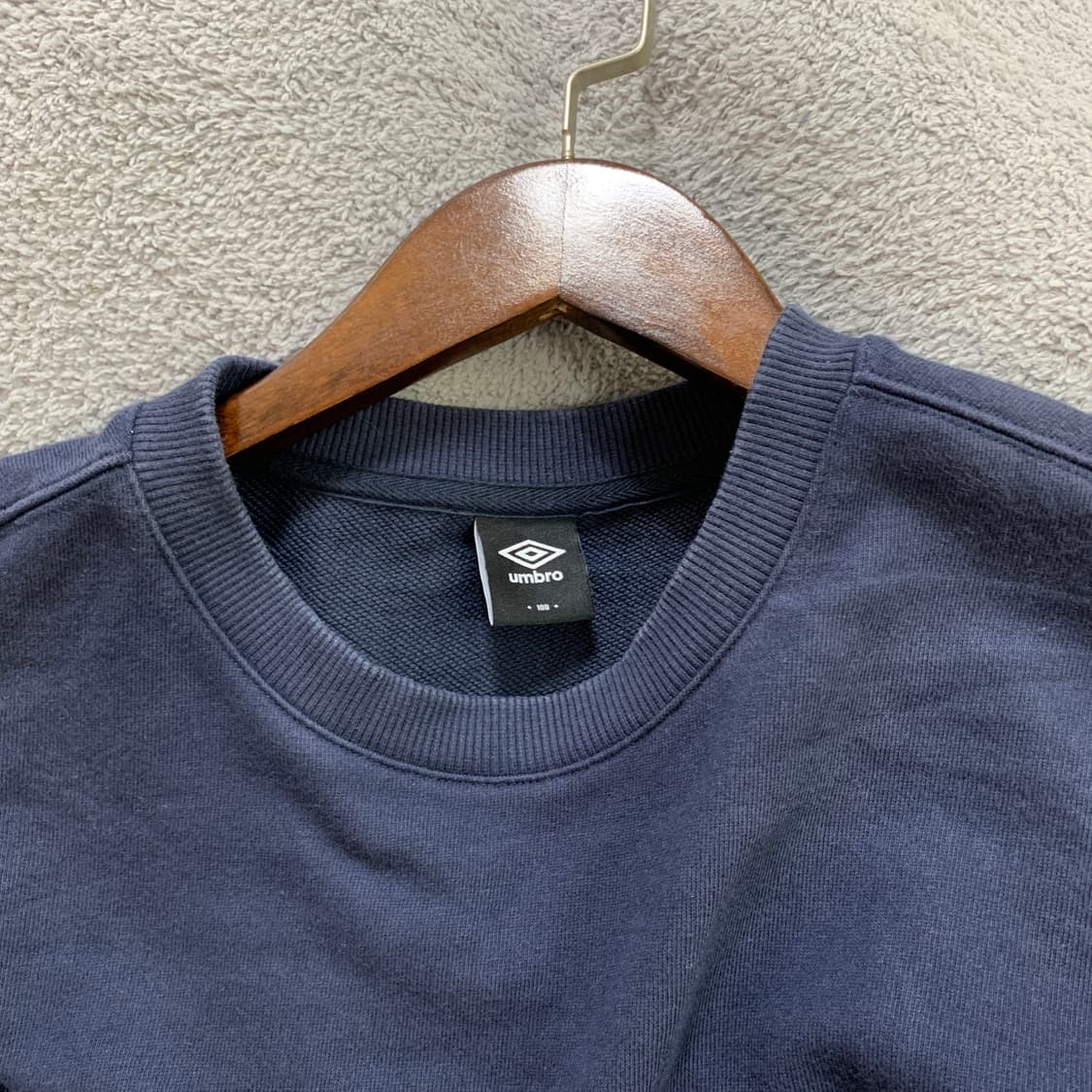 엄브로 맨투맨 상품이미지3