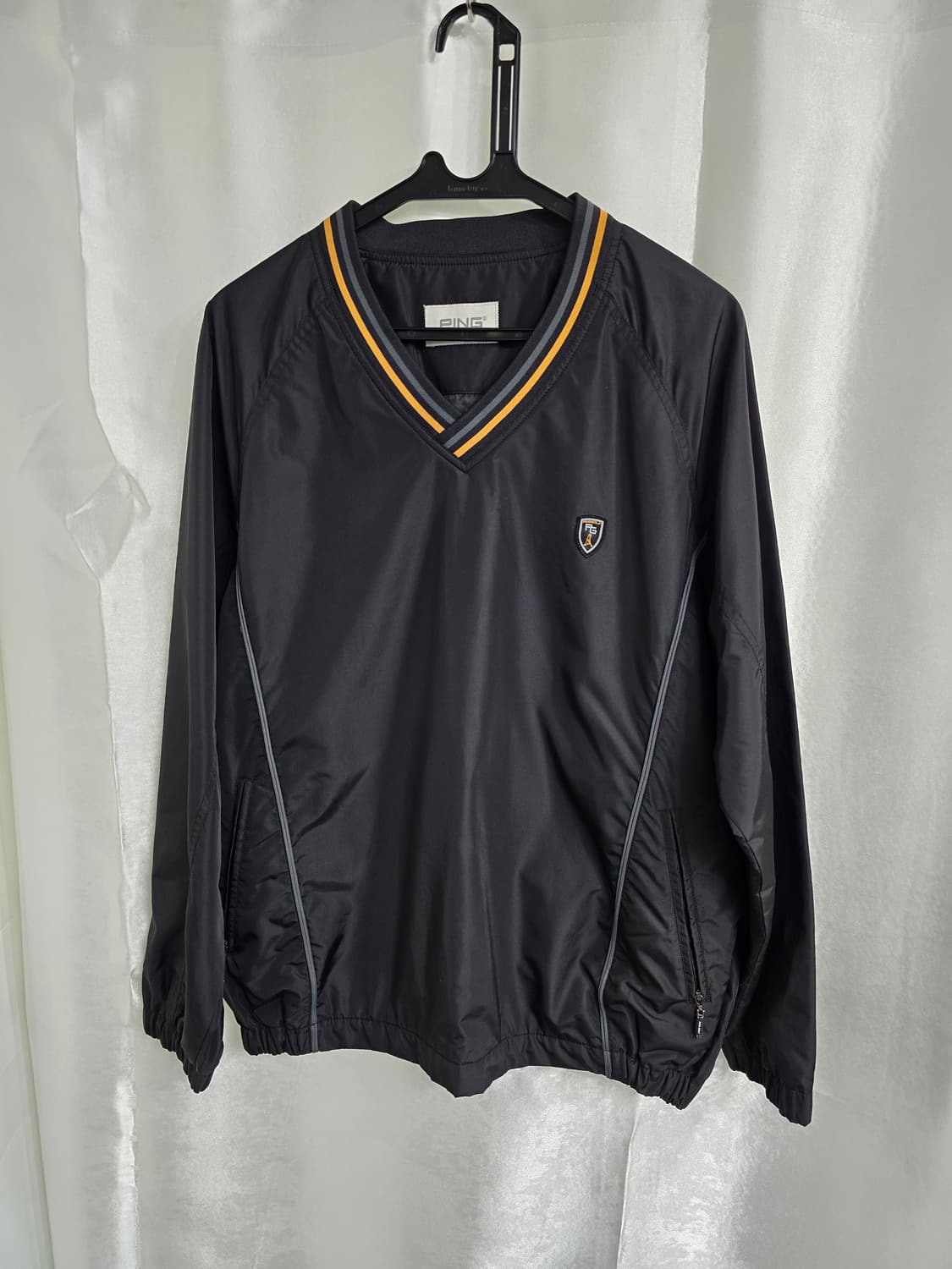 PING 블랙 브이넥 바람막이 점퍼 (1740) 상품이미지1