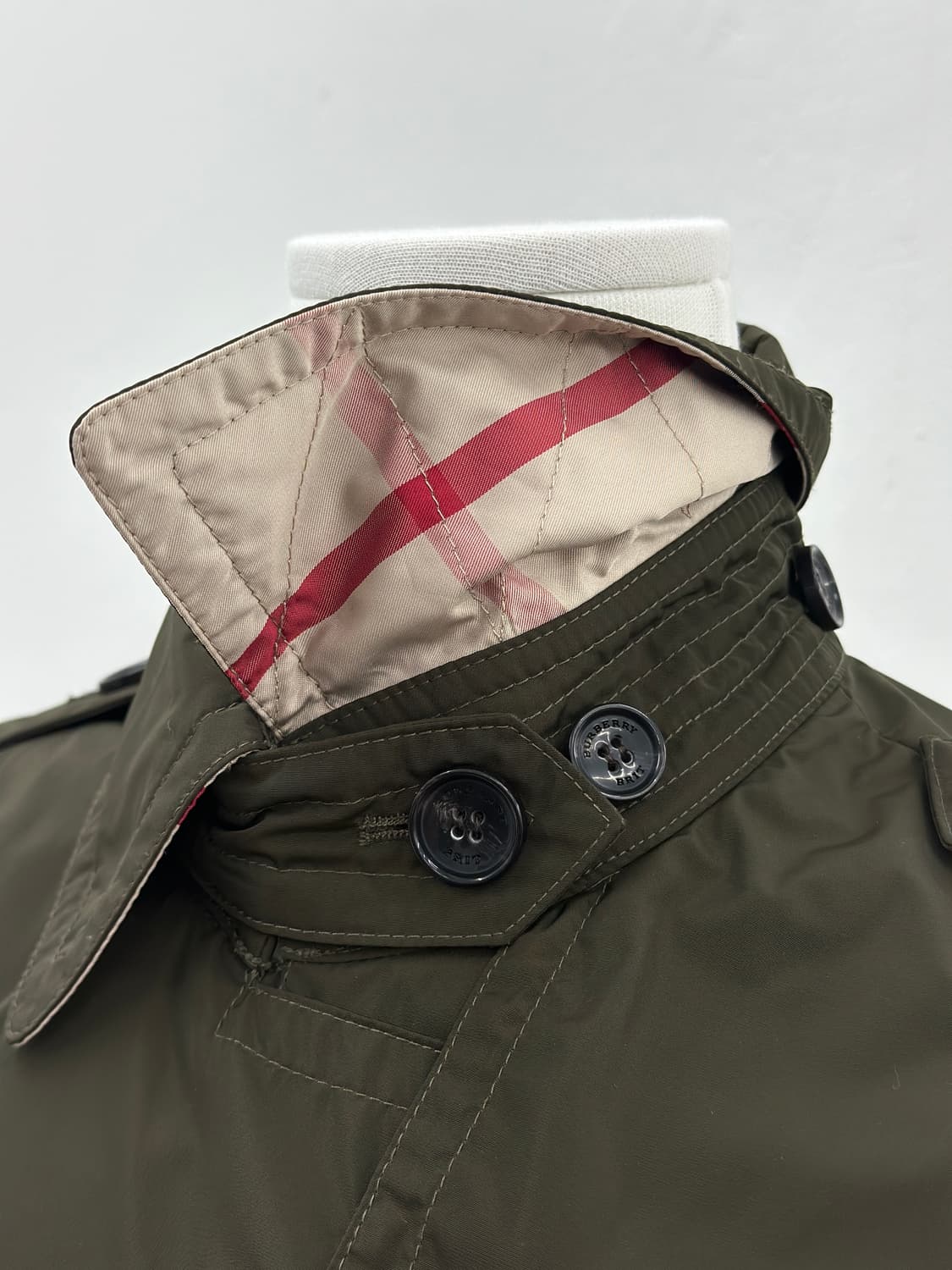 버버리 딥카키 발모랄 트렌치 코트   상품이미지6