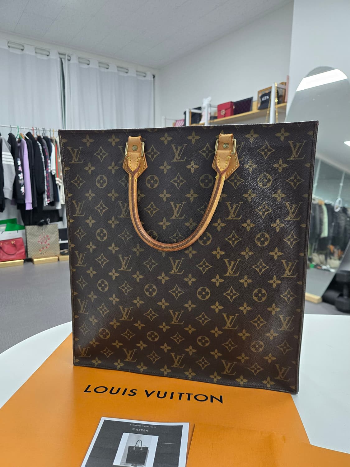 [50%세일] 루이비통 삭플라GM 상품이미지1